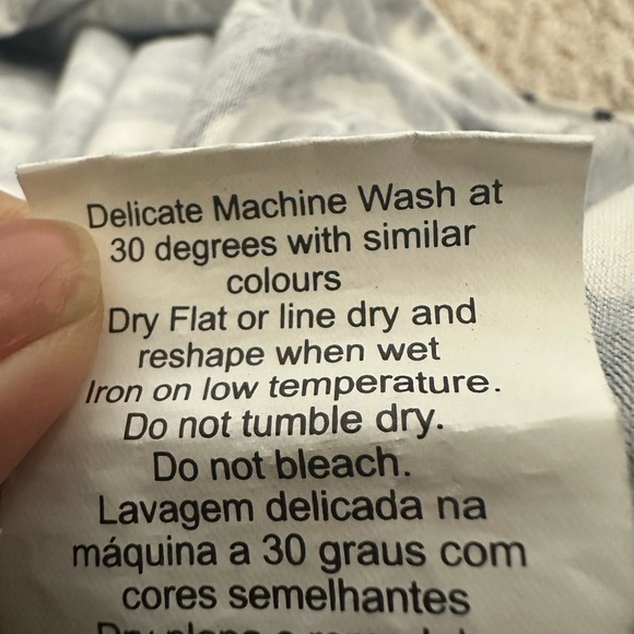 Sugarhill Boutique White Elephant Print Top size 10 - Picture 2 of 9